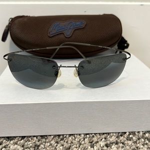 Polarized Maui Jim Titanium Sunglasses Hinge Less MJ-502-02 With Case